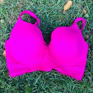 Pink bra like new, never worn but without tags